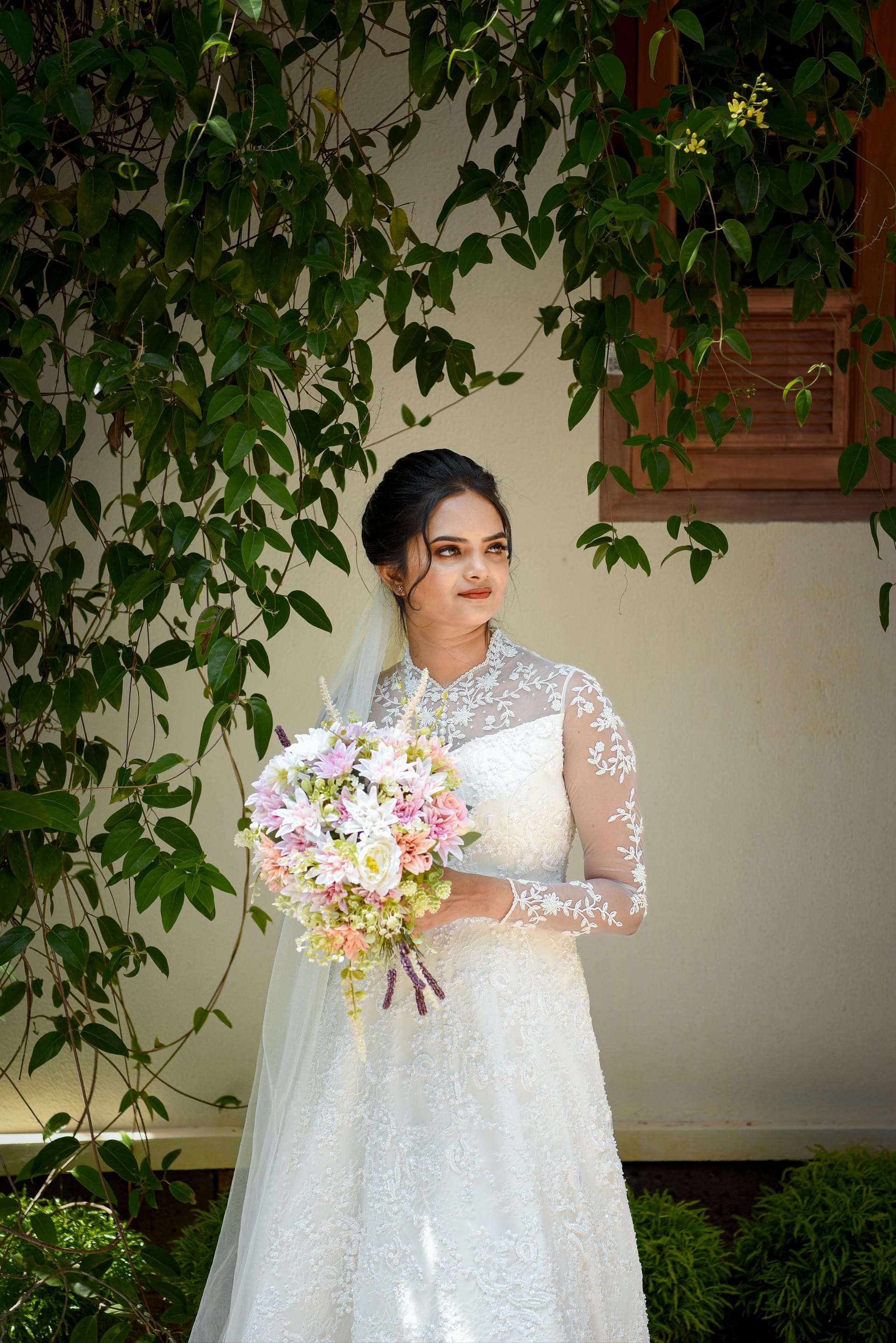 Bridal makeover & wedding makeup at Zelenz Unisex Saloon